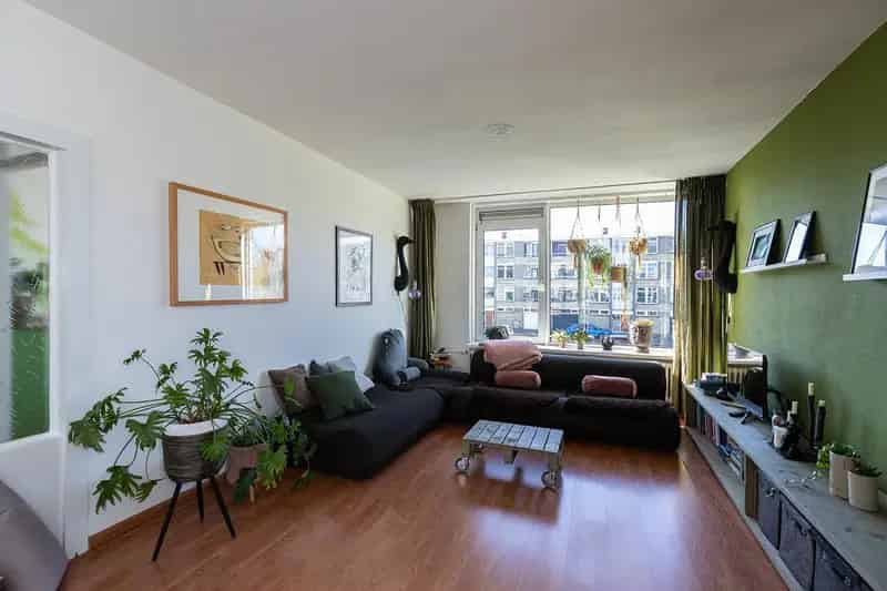 Appartement 1e Verdieping 2 slaapkamers modern gerenoveerd
