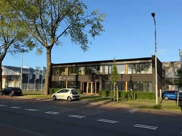 Bedrijfshal Tilburg | Zoek bedrijfshallen te huur: Jules Verneweg 11 5015 BD Tilburg 