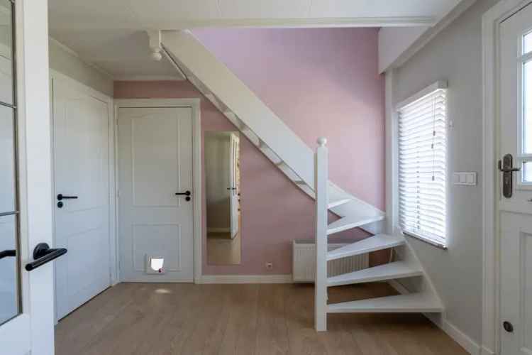 Huis Te Koop , 5, Kerkstraat, Hank, Noord-Brabant