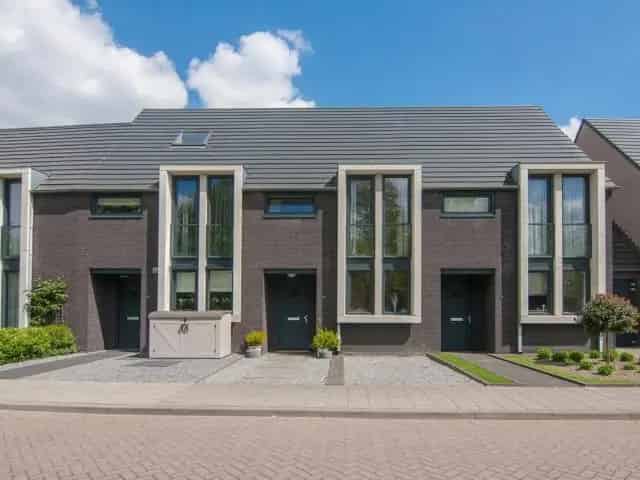 3 Slaapkamers Een gezinswoning te koop in Moergestel