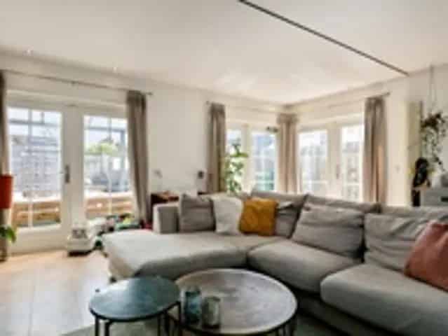 Huis te huur Eindhoven: 4 slaapkamers, 2 badkamers, tuin