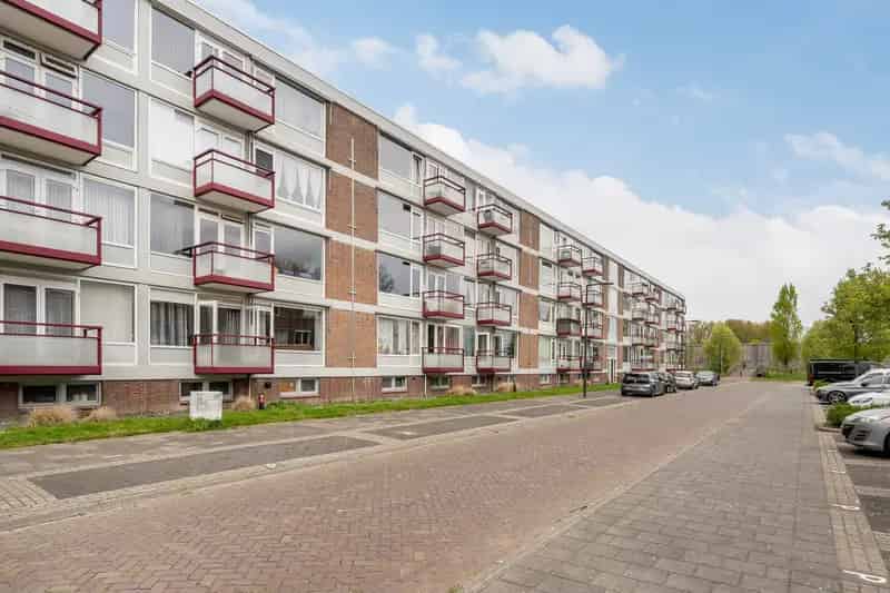 4-Kamerappartement Vlaardingen - Ruime Berging en Parkzicht