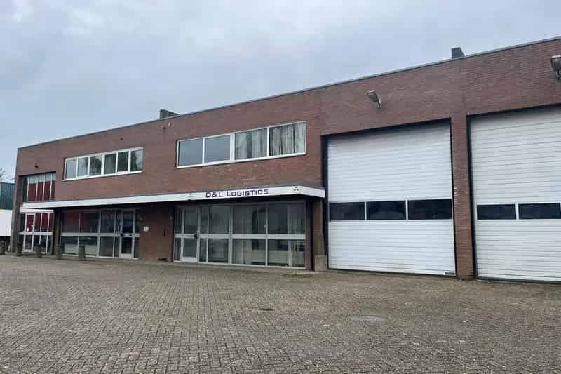 Bedrijfshal te huur Veenendaal 270m2 Kantoor 130m2