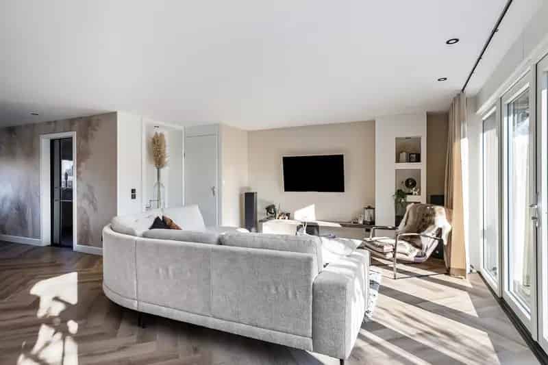 Luxe Familiehuis in Eemnes met Droomkeuken en Kantoor