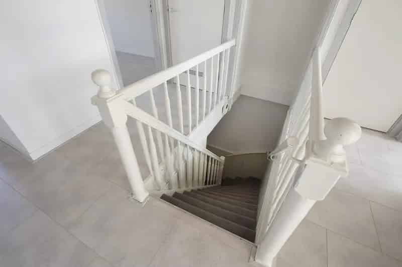 Ruim 3-kamer appartement bovenste verdieping zonnig balkon Energielabel B