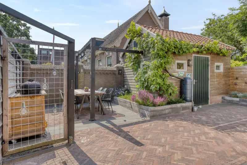 Moderne Huis te Koop Leiderdorp 3 4 Slaapkamers Grote Tuin