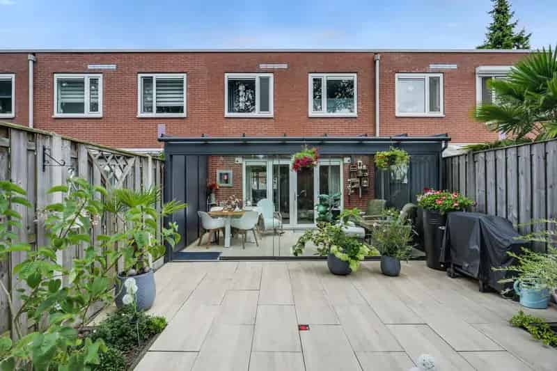 Huis te koop Hoogvliet 3 slaapkamers luxe keuken serre