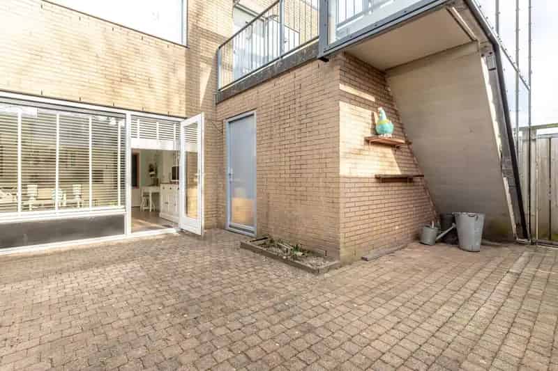 Appartement te koop Hoofddorp: Instapklaar 2-kamer appartement met tuin
