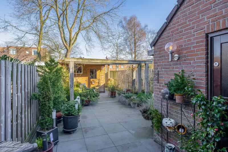 Huis te koop Zoetermeer 3 slaapkamers 101m2 tuin oosten