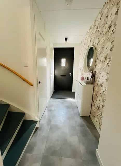 5 Kamer Eengezinswoning te huur in Hoofddorp