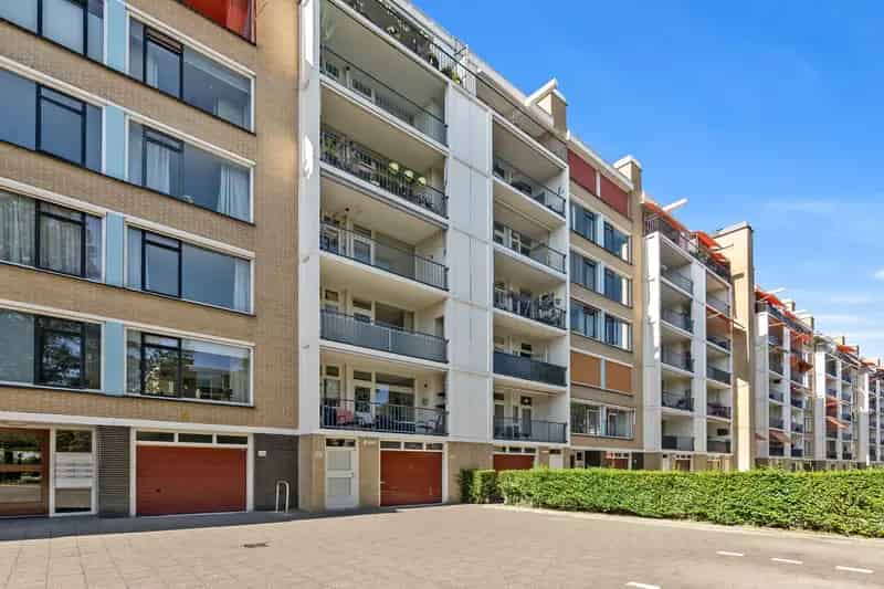 Appartement te koop Den Haag 3 slaapkamers 110m2 balkon berging