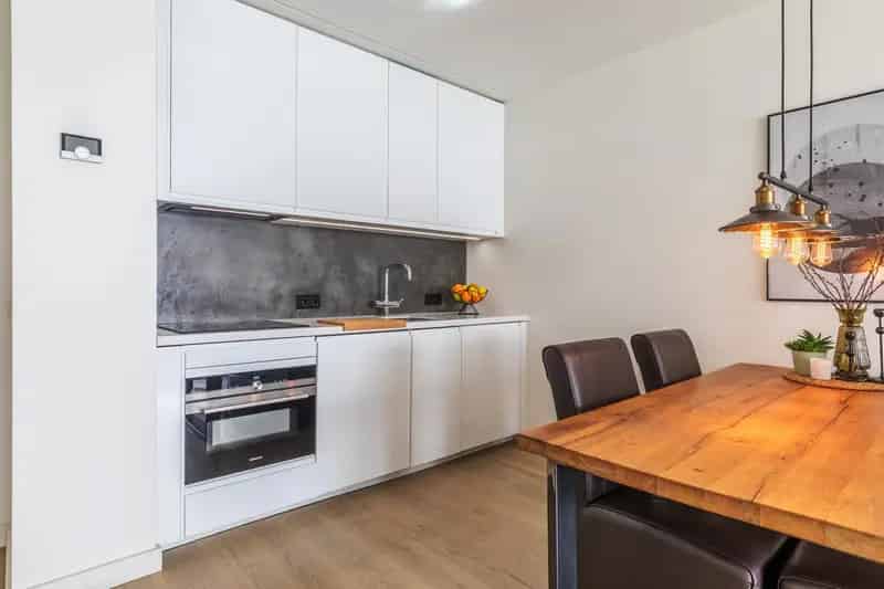 Luxe Appartement Breda Tuin Parkeerplaats 2 slaapkamers