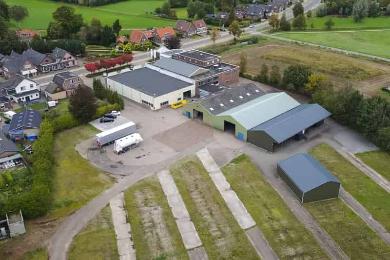 Bedrijfshal Wesepe te huur Kantoor Opslag Buitenterrein