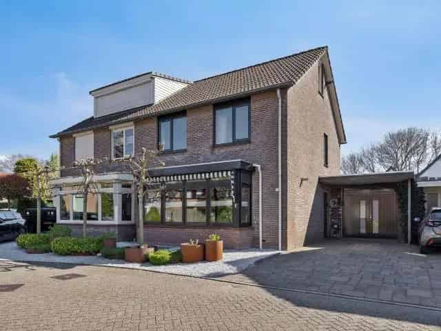 Woning te koop Bunschoten Spakenburg: stijlvol huis met moderne snufjes