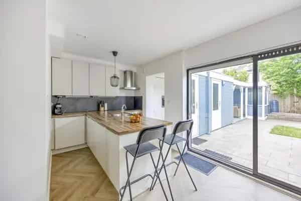 Ruime 6 Kamer 2 Onder 1 Kapwoning Almere Muziekwijk