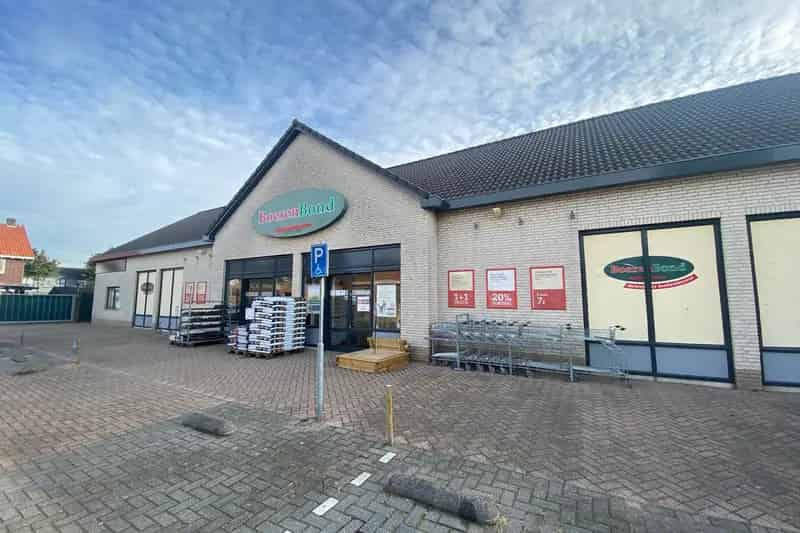 Winkelruimte te huur Sprundel 1745m² Kantoor Magazijn 23 parkeerplaatsen
