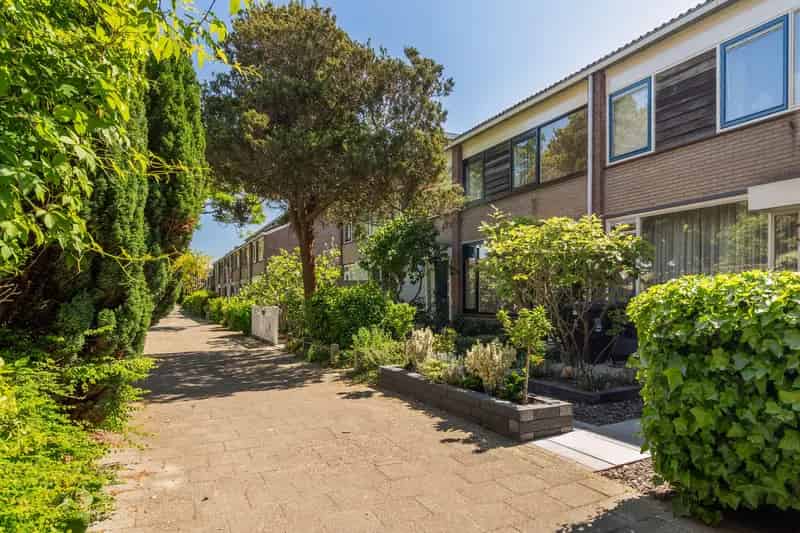 Huis te koop Wateringen 5-kamer eengezinswoning 117m2