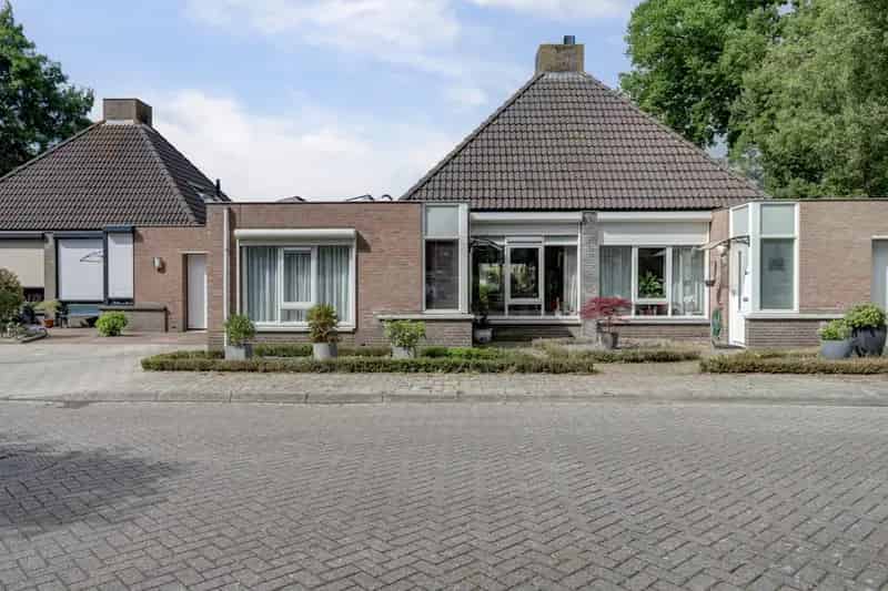 Semi-bungalow Putte: Levensloopbestendig Wonen in het Groen