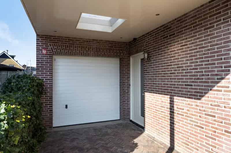 Ruime 4 Slaapkamers Jaren 30 Woning Nabij Zwolle