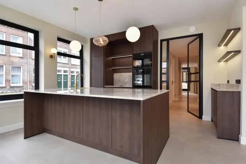 4 Kamer Appartement Bezuidenhout 155m2 Gerenoveerd