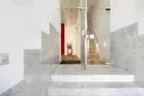 129m2 Kantoorruimte te Huur Den Haag Bel Etage Souterrain