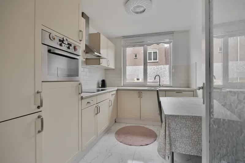 Appartement Amsterdam Koejemansstraat: 2 slaapkamers, modern, balkon