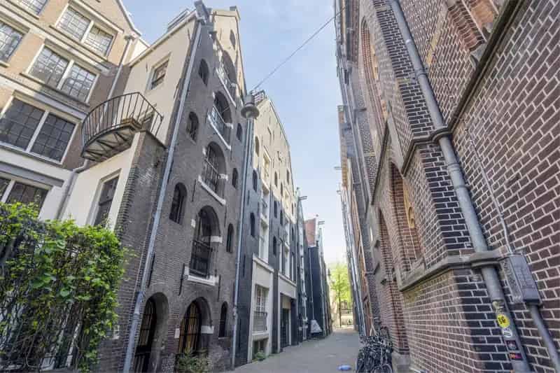 Appartement Amsterdam Centrum 87m2  Twee Balkons Rijksmonument