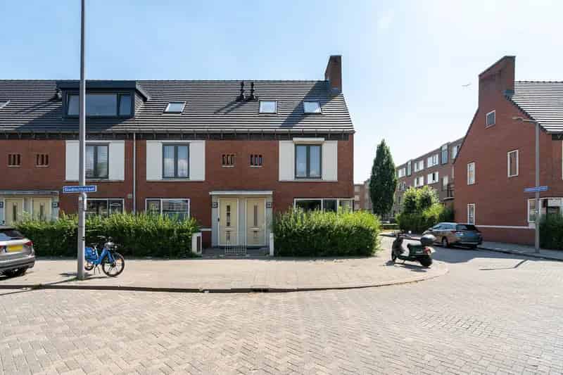 Huis te koop Rotterdam: Ruime hoekwoning 4 slaapkamers
