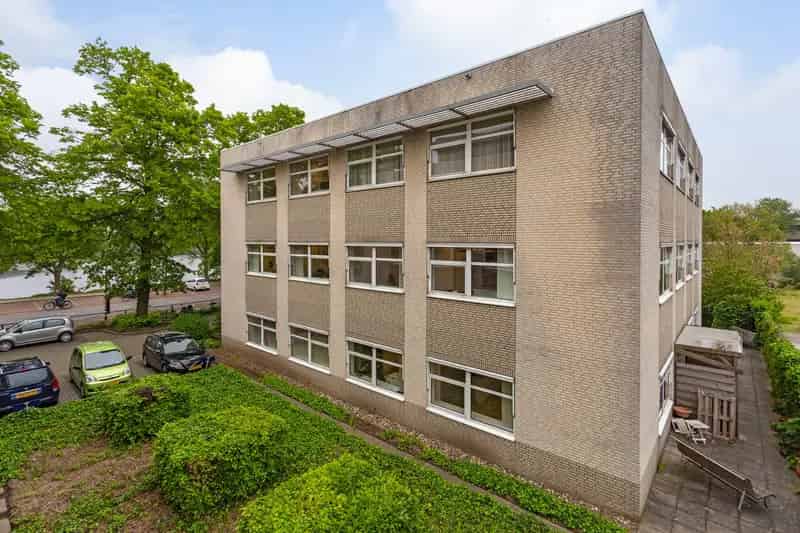 Kantoor te huur Zutphen 1020m²