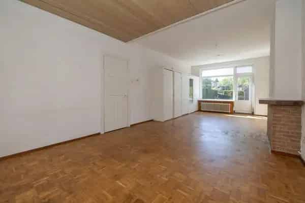 Gezinshuis Hilversum 4 slaapkamers tuin schuur