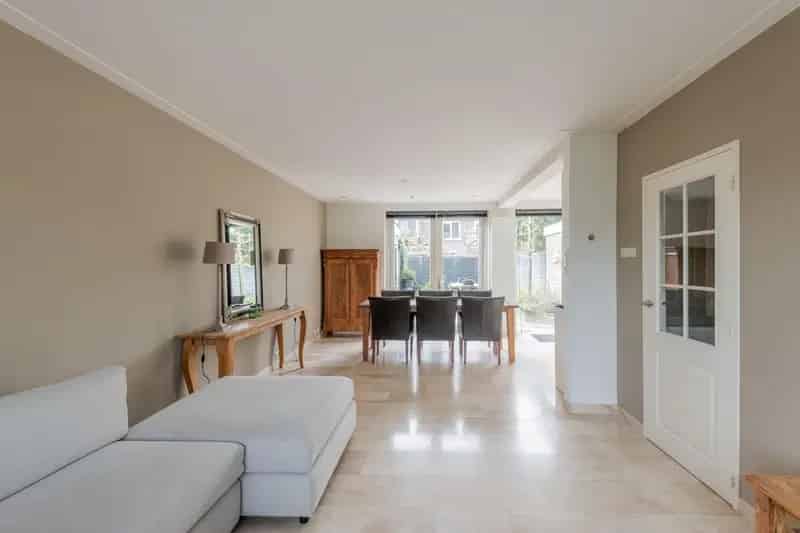 5 Slaapkamer Familiewoning te huur in Baambrugge