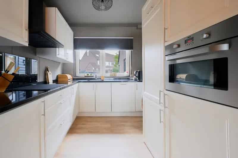 Ruime Hoekwoning Aan Het Water Hellevoetsluis