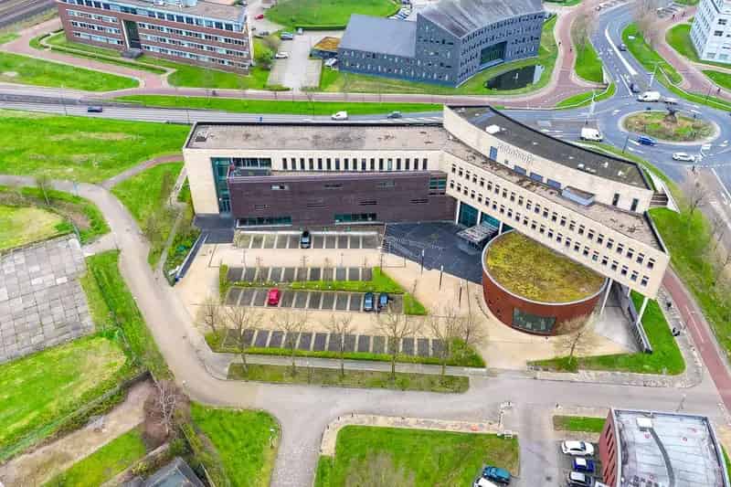 Kantoorruimte te huur Houten 5000 m²  Nabij NS station