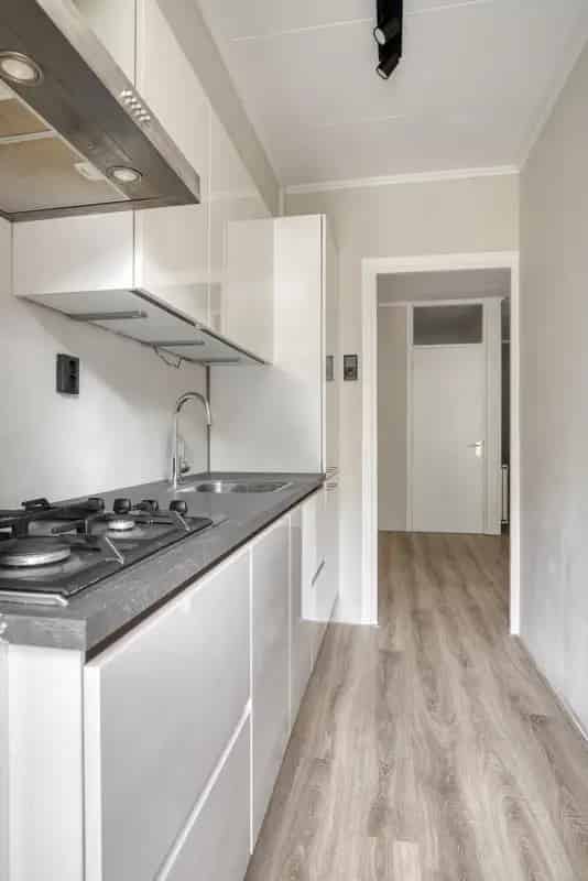 2-Kamerappartement Kralingen Ruime Tuin Nabij Metro en Winkels