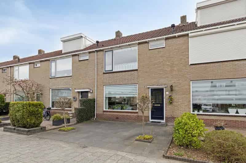 Huis te koop Edam: Ruime eengezinswoning met 3 slaapkamers