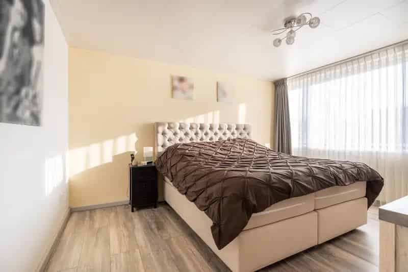 Tussenwoning Breda 3 slaapkamers moderne badkamer tuin