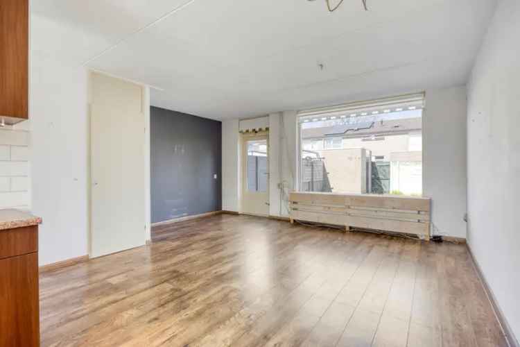 3 Slaapkamer Tussenwoning Rustige Buurt Nabij Voorzieningen