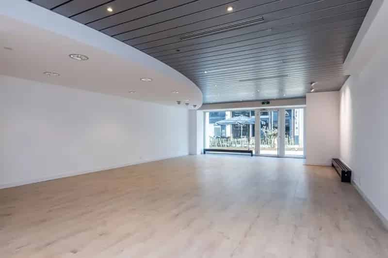 Commerciele ruimte met wooneenheden te koop Oranje Nassaustraat Heerlen