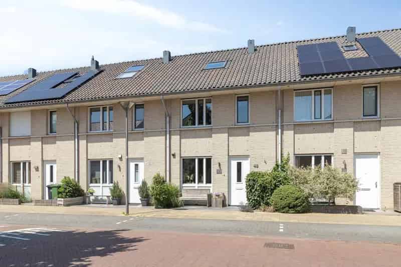Huis Te Koop , 45, Dokter Diamantlaan, Hoek van Holland, Zuid-Holland