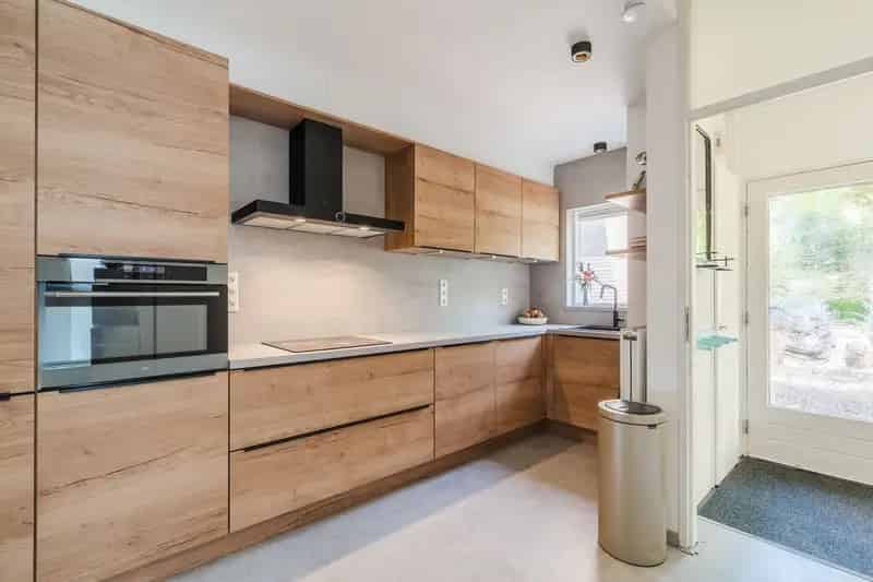 Huis te koop Soest: Ruim gezinshuis met moderne keuken en badkamer