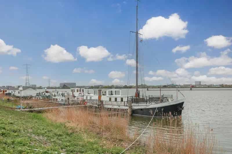 Woonschip Durgerdammerdijk Amsterdam 85m2 3 slaapkamers