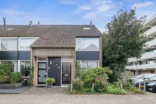 Ruime Hoekwoning 132m2 te Ede - Nabij Winkels en Natuur