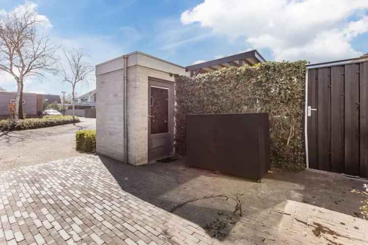 Huis te koop Veghel: Ruime gezinswoning met tuin en hobbyruimte