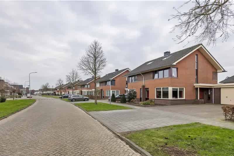 2-onder-1-kapwoning te koop in Tiel