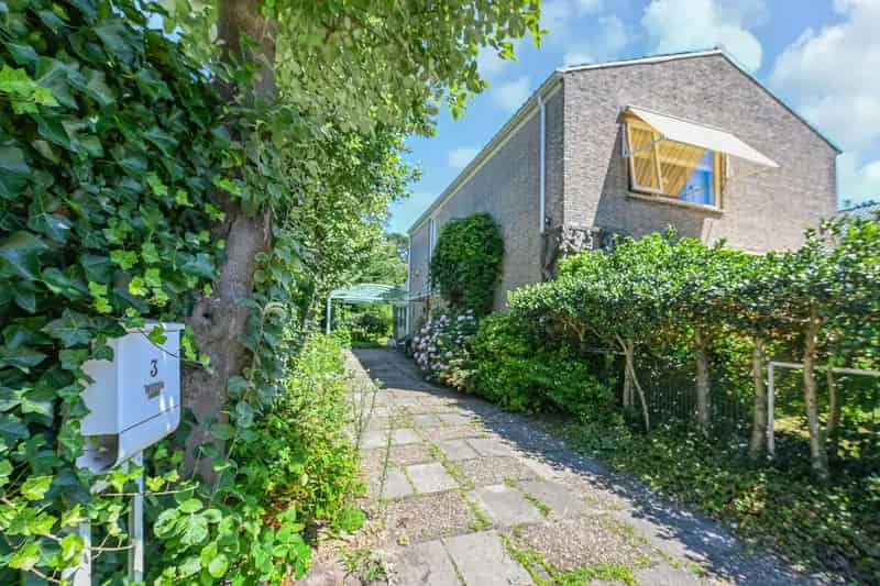 Vrijstaande Villa Benoordenhout 174m² Ruime Tuin 564m²