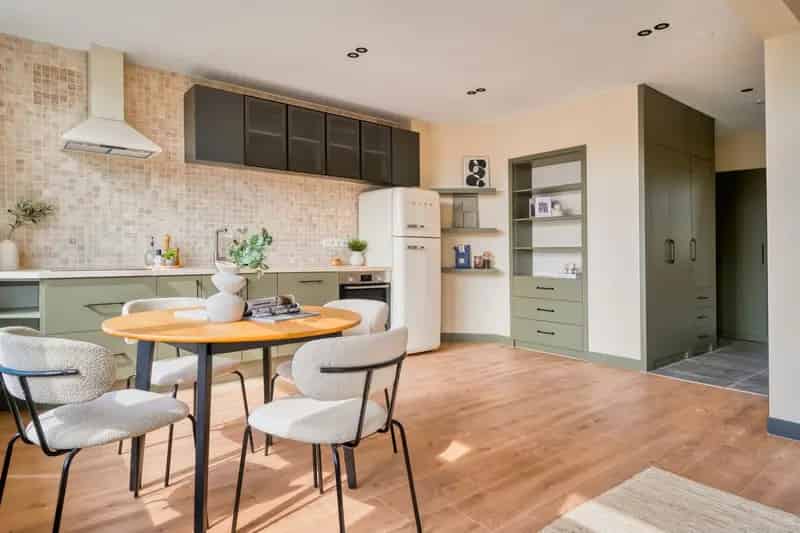 Appartement Amsterdam Bos en Lommer 57m2 gerenoveerd