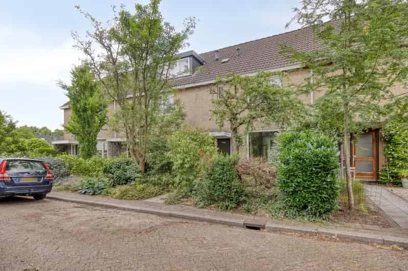 Huis te koop Apeldoorn 5 slaapkamers grote tuin garage