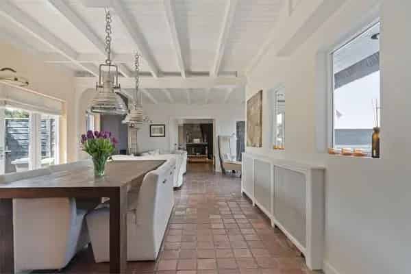 Rietgedekte Villa Loosdrechtse Plassen: Luxe Waterwoning met Jacuzzi