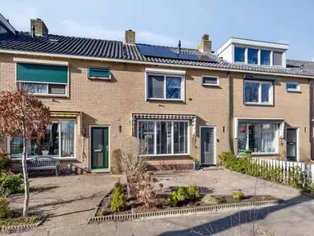 4 Slaapkamers Moderne Badkamer Keuken Nabij School En OV Assendelft