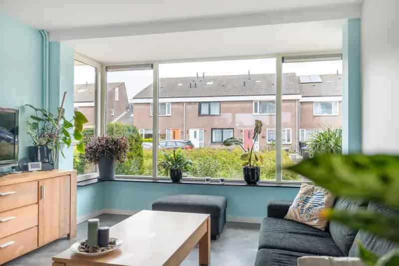 Ruime Hoekwoning te Koop Heemskerk 4 slaapkamers Zonnepanelen Garage